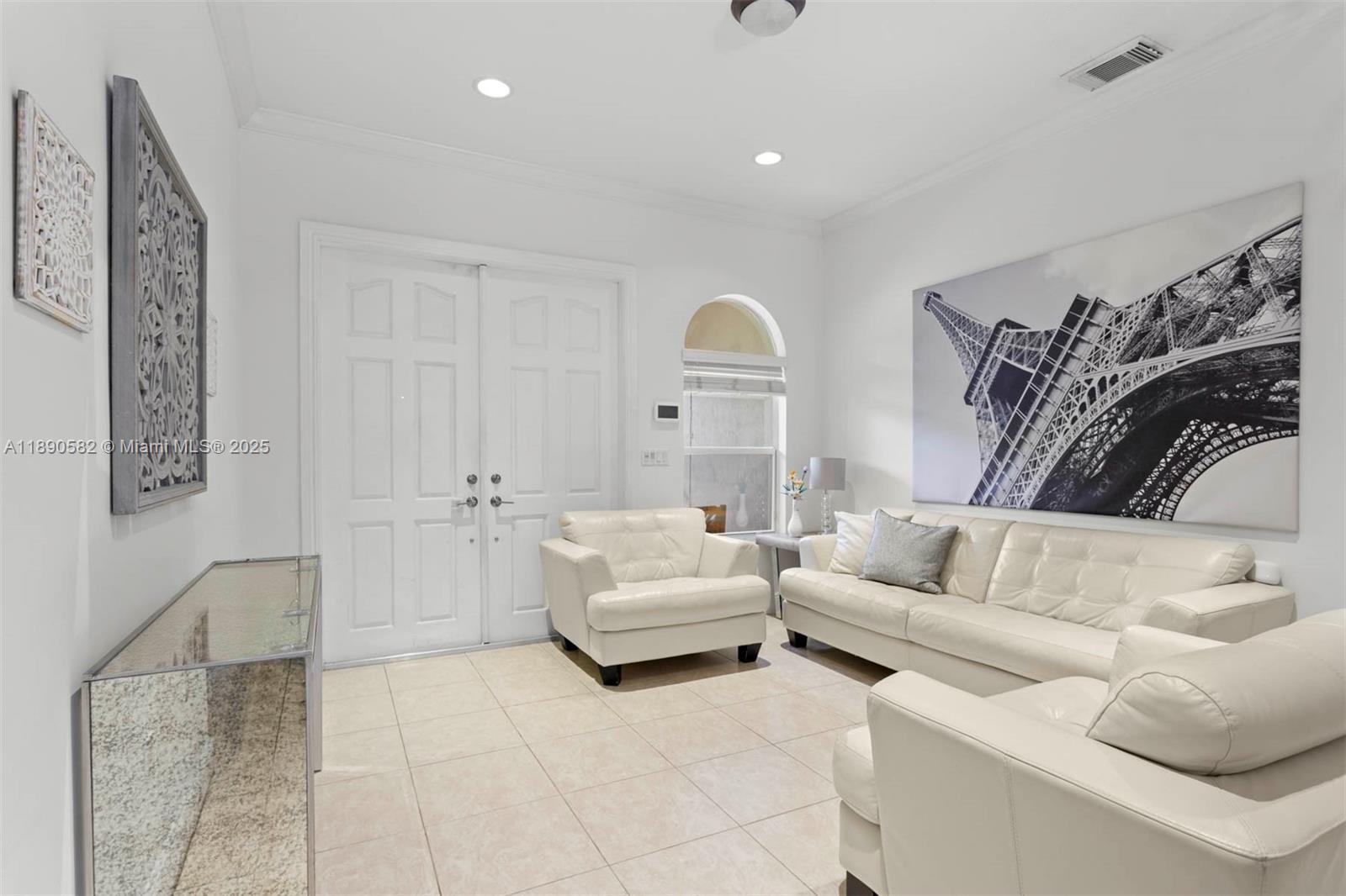 PINEWOOD GROVE - Residential Lease