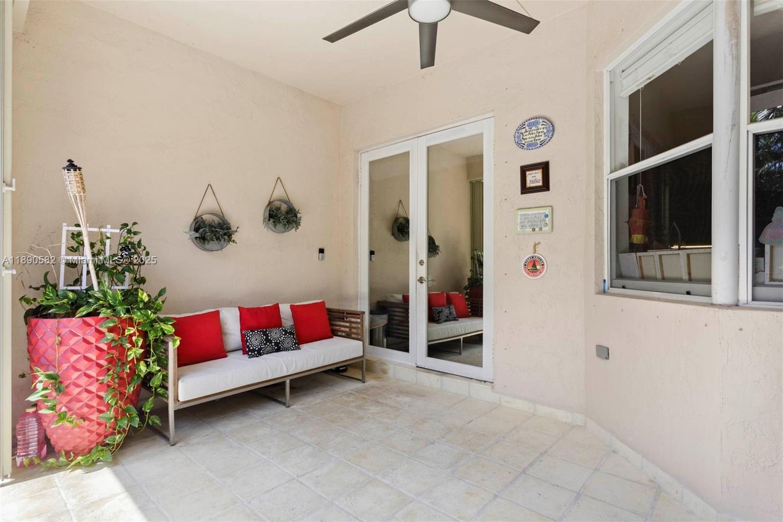 PINEWOOD GROVE - Residential Lease