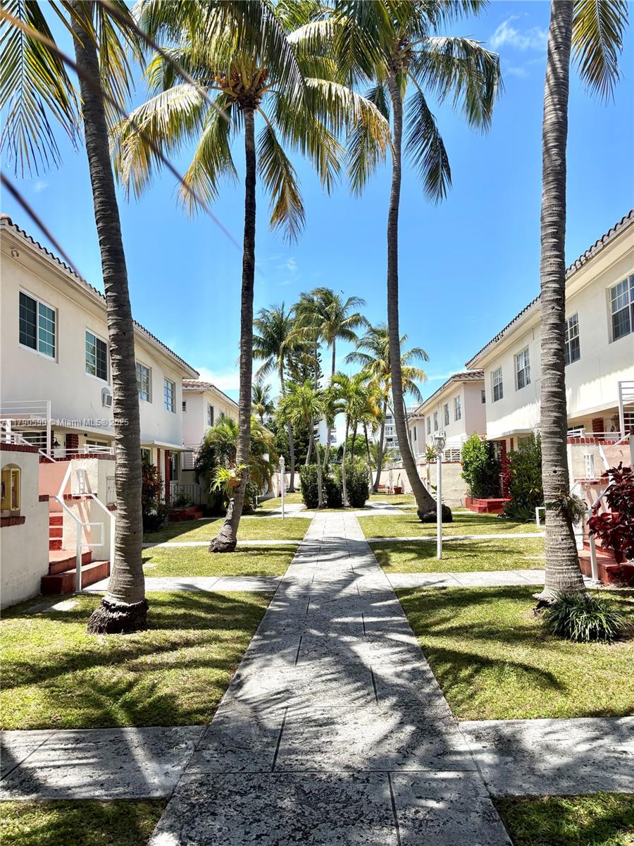 Rental Property at 1195 Marseille Dr 6, Miami Beach, Miami-Dade County, Florida - Bedrooms: 1 
Bathrooms: 1  - $1,700 MO.