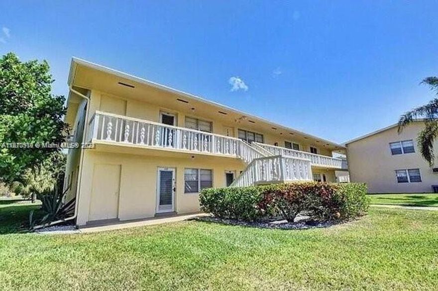 55+ SENIOR COMMUNITY. NICE 1 BEDROOM - 1 BATHROOM, 2ND FLOOR UNIT IN CENTURY VILLAGE IN THE HEART OF WEST PALM BEACH ! TYLE FLOORING THROUGH ENTIRE UNIT. Century village has many amenities of resort style, big movie theater also for shows, indoor and outdoor pools, a medical facilities and pharmacy, beauty shop, tennis, yoga ,dance ,aerobics, boating and more. Courtesy bus service! & 24-hour security. and much more.