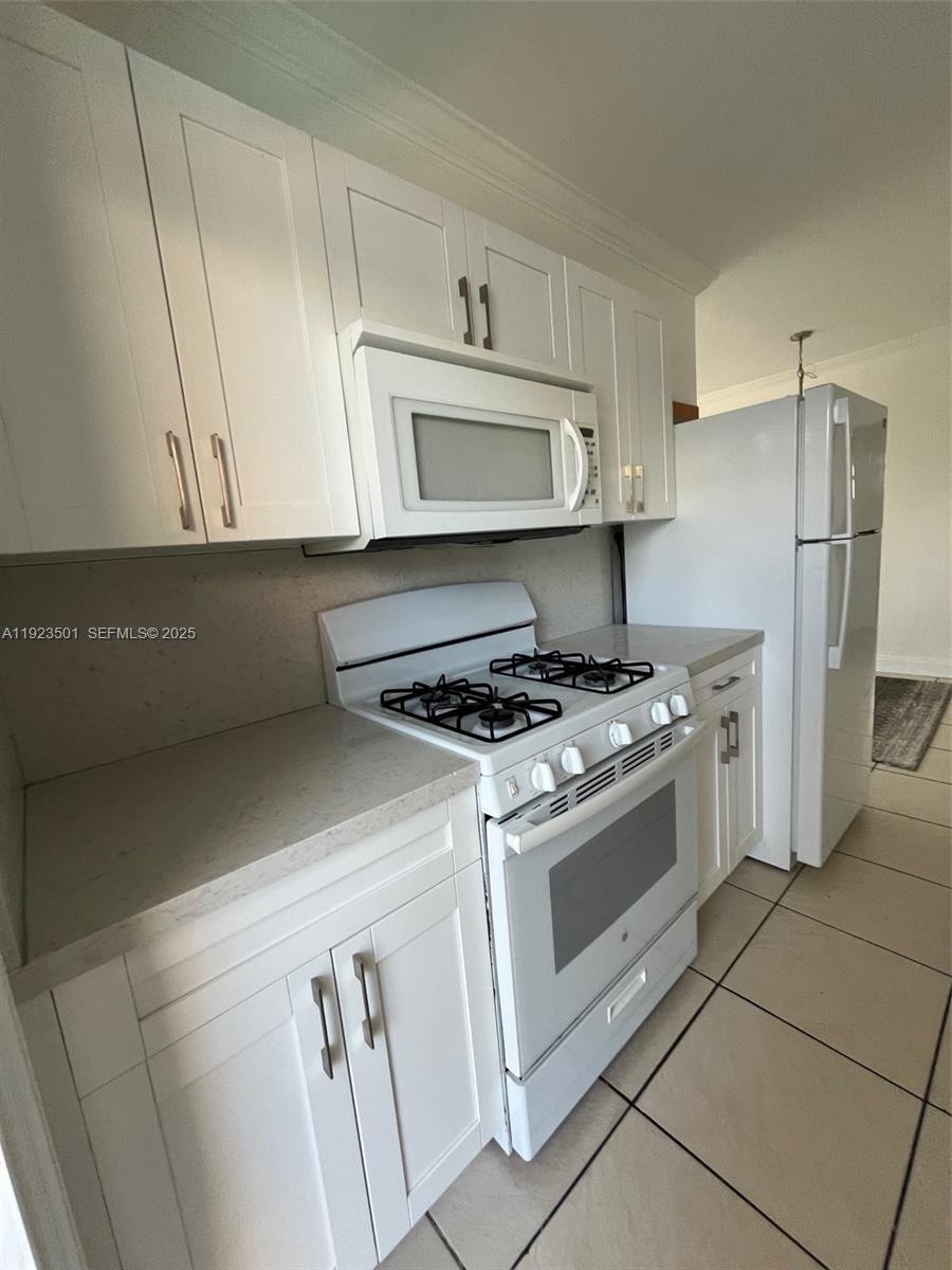 315 69th St 212