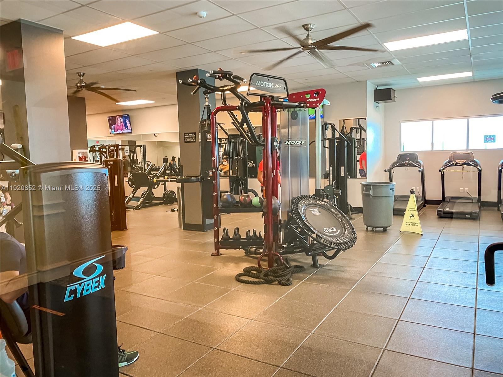 WAVE CONDO - Residential