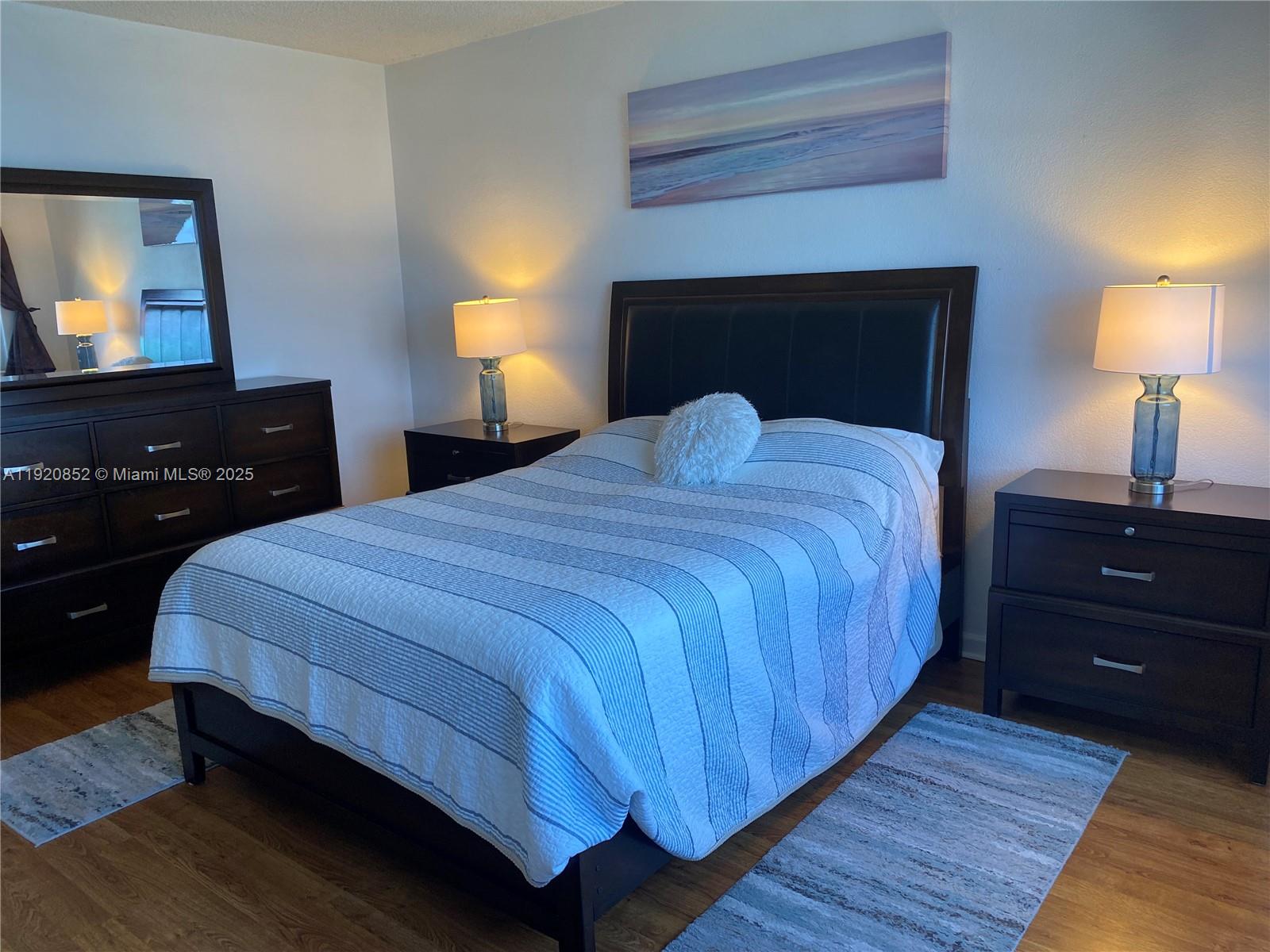 WAVE CONDO - Residential