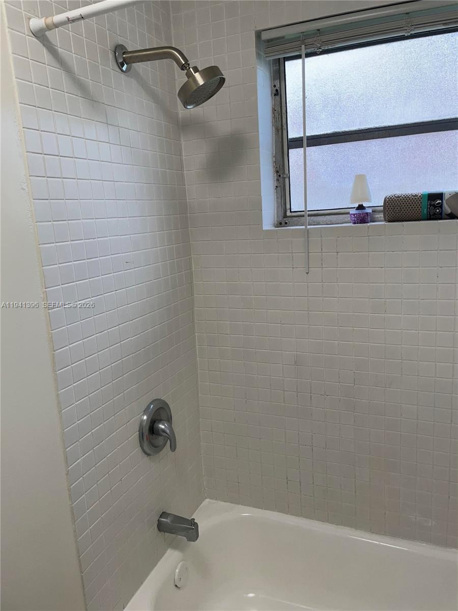 SEVENTEENTH GREEN CONDO - Residential