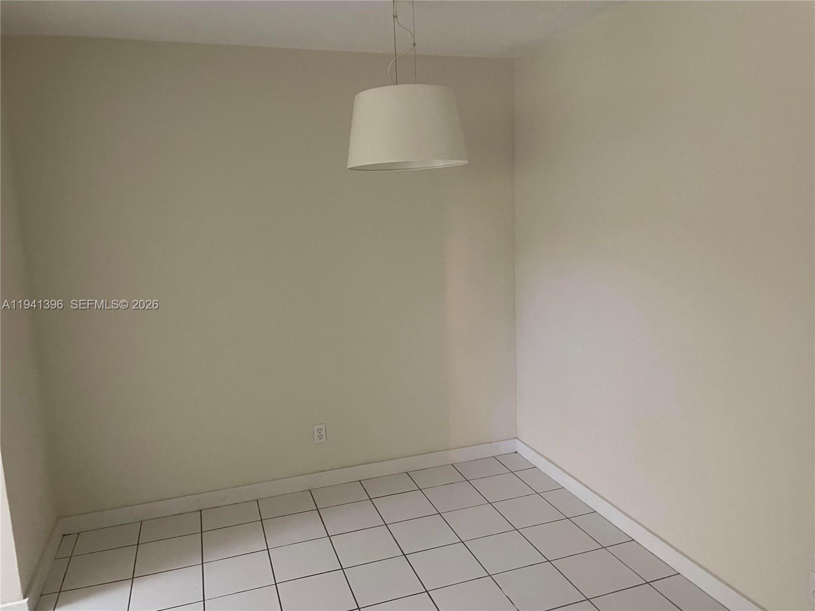 SEVENTEENTH GREEN CONDO - Residential