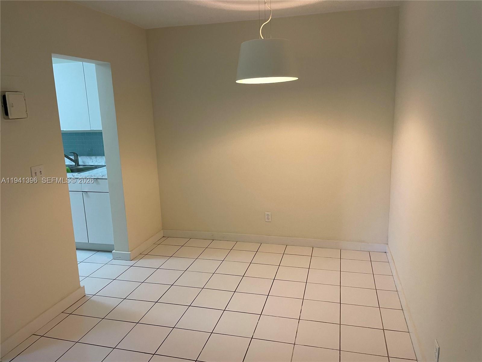 SEVENTEENTH GREEN CONDO - Residential