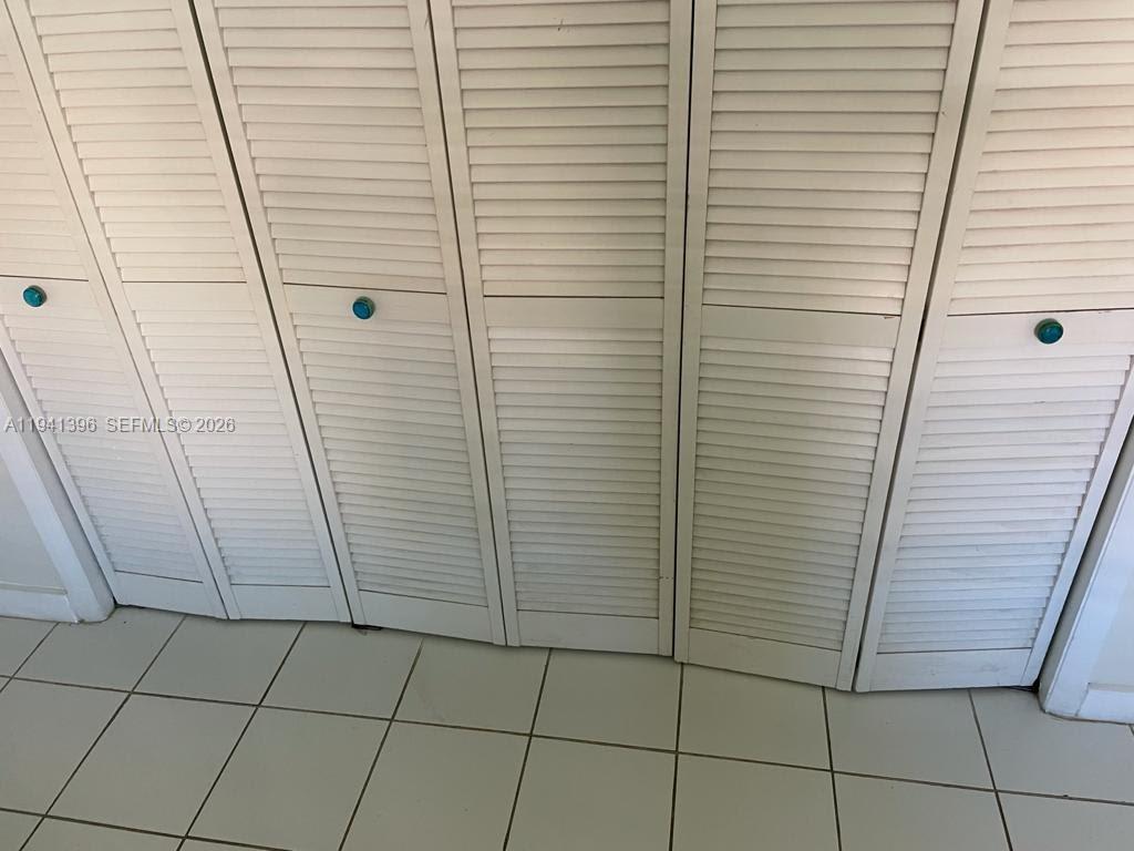 SEVENTEENTH GREEN CONDO - Residential