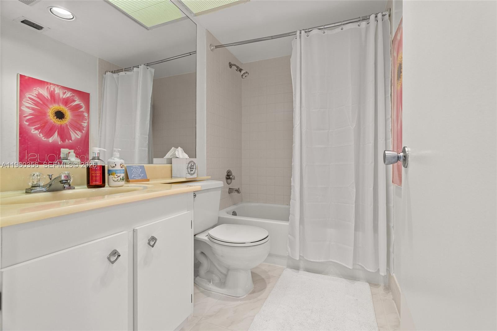 ELEUTHERA VILLAGE C CONDO - Residential