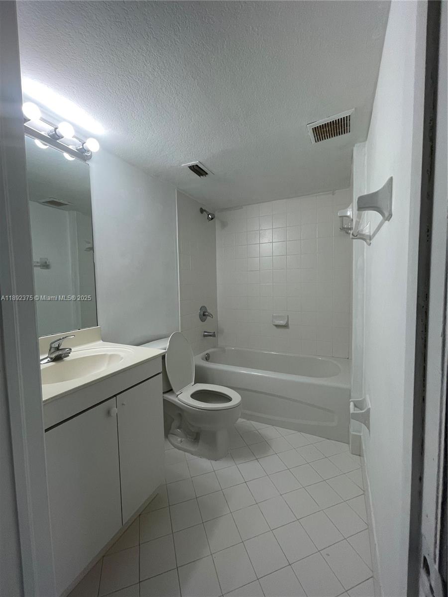 VENETIA GARDENS CONDO - Residential Lease