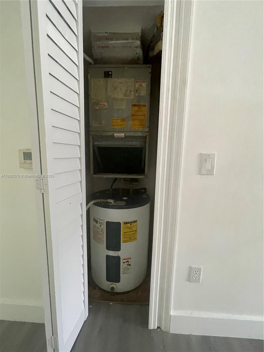 VENETIA GARDENS CONDO - Residential Lease