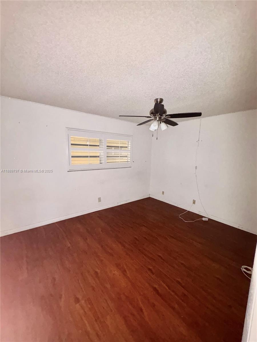OAK HILLS CONDO NO V - Residential Lease