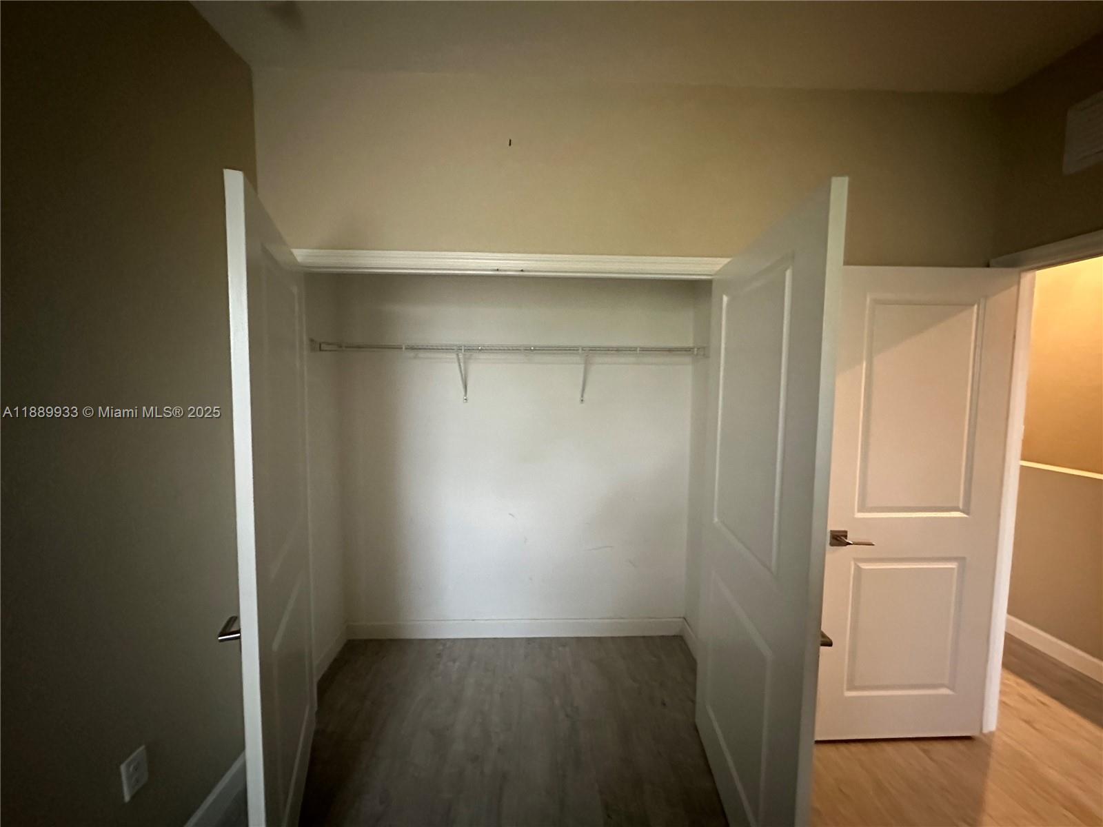 PRINCETON - Residential