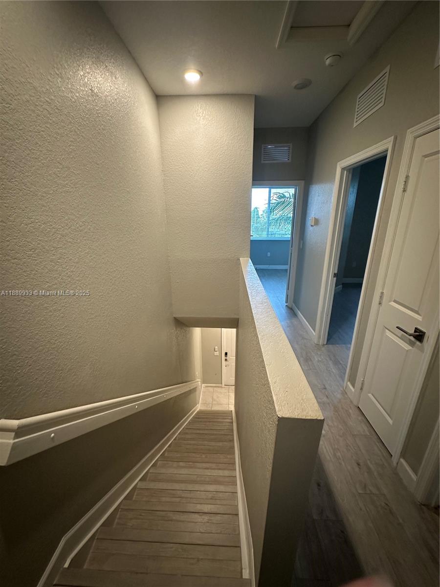 PRINCETON - Residential