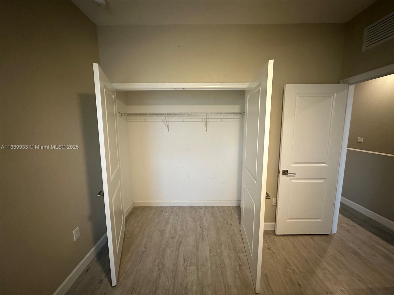 PRINCETON - Residential