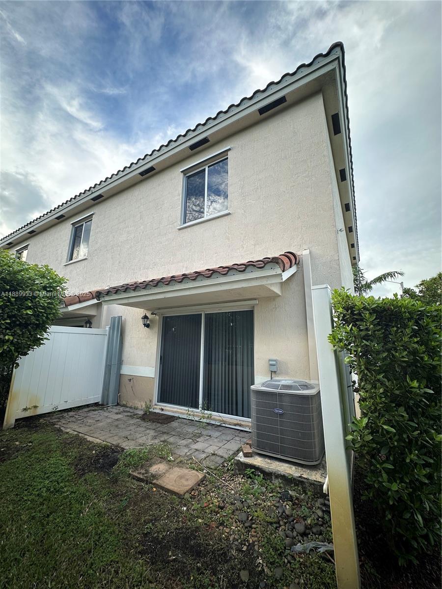 PRINCETON - Residential