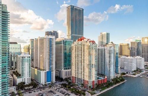 THE CLUB AT BRICKELL BAY - Residential