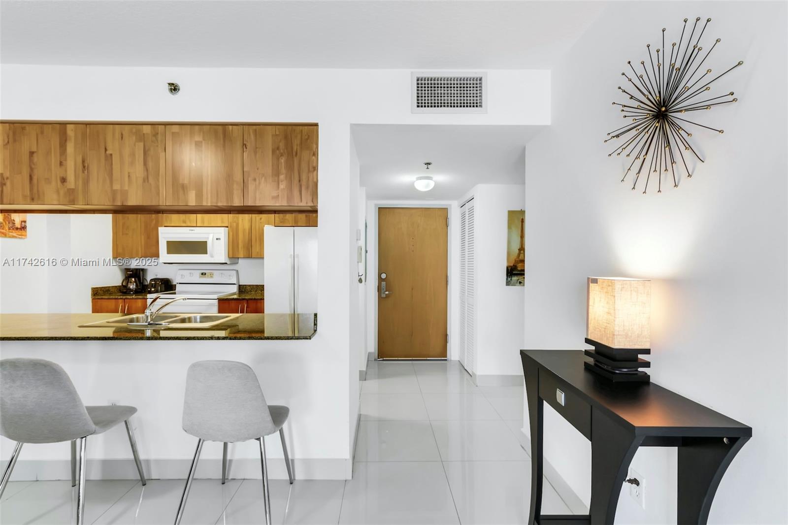 THE CLUB AT BRICKELL BAY - Residential