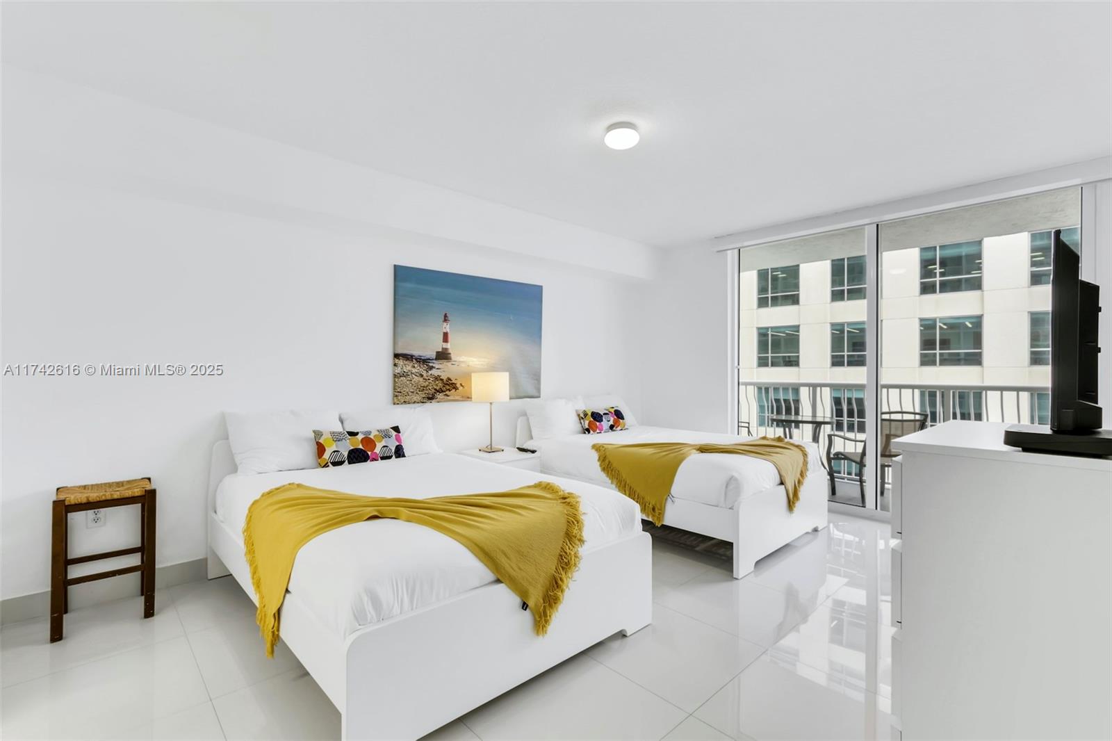 THE CLUB AT BRICKELL BAY - Residential