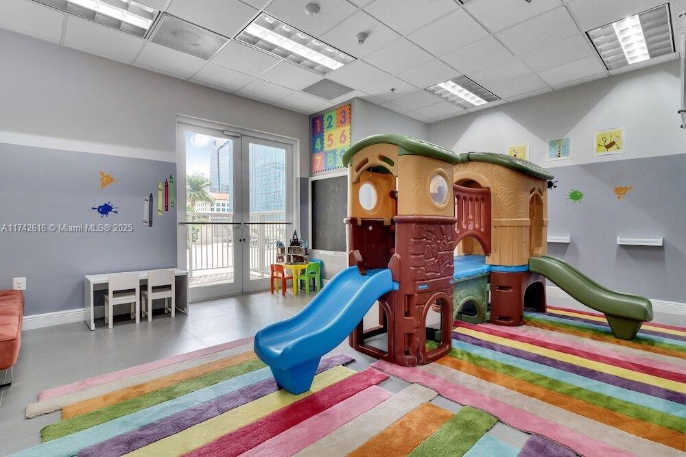 THE CLUB AT BRICKELL BAY - Residential