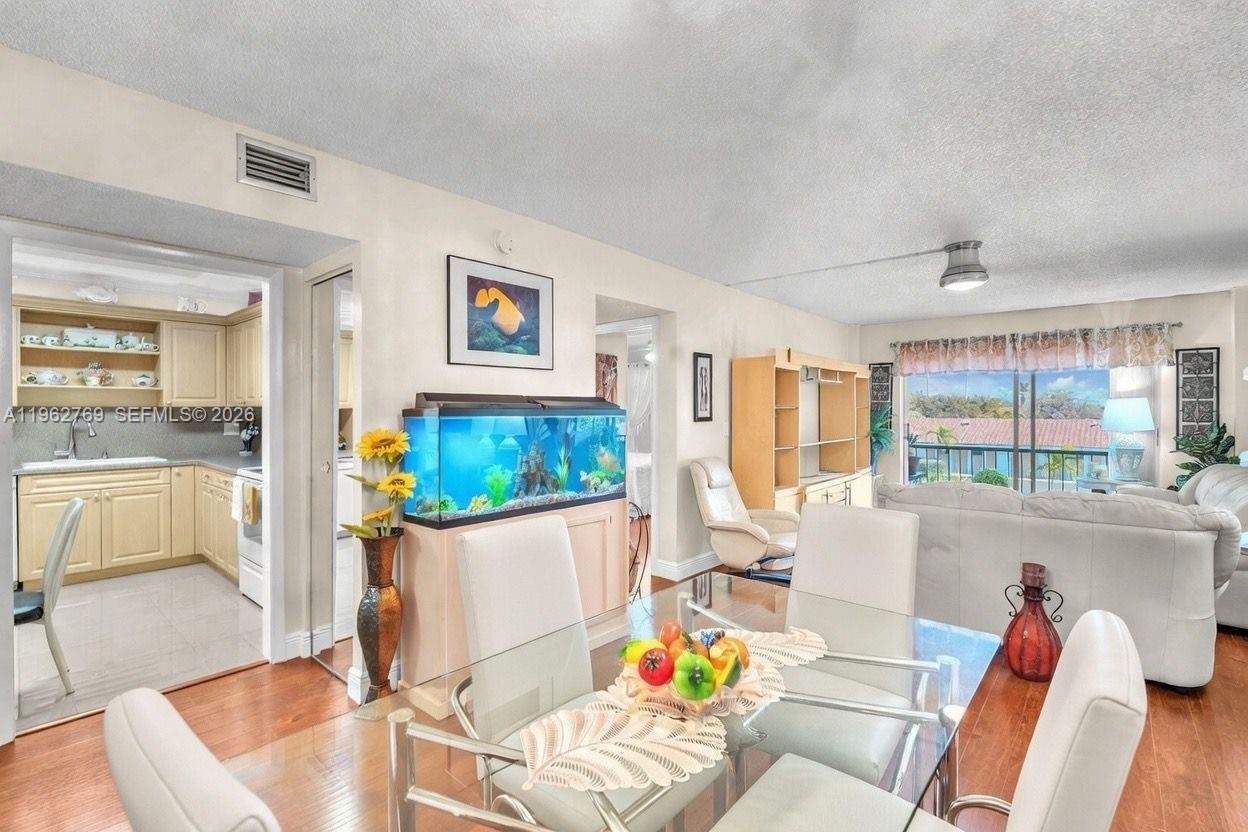 MANORS OF INVERRARY I-5 - Residential