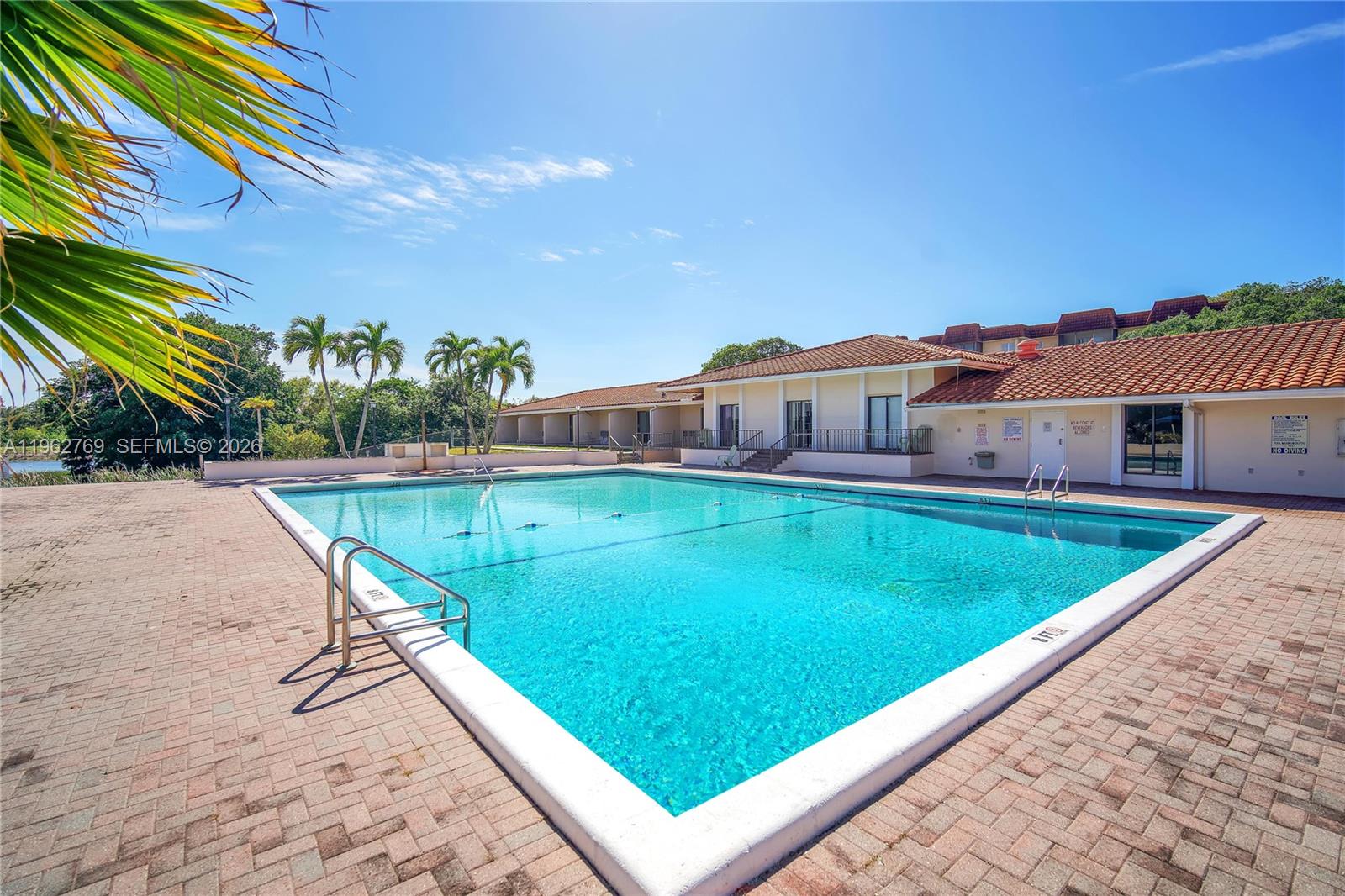 MANORS OF INVERRARY I-5 - Residential