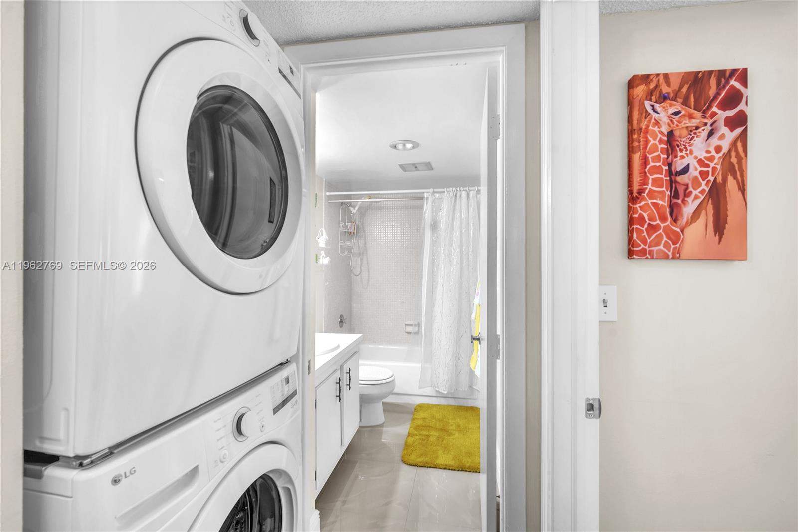 MANORS OF INVERRARY I-5 - Residential