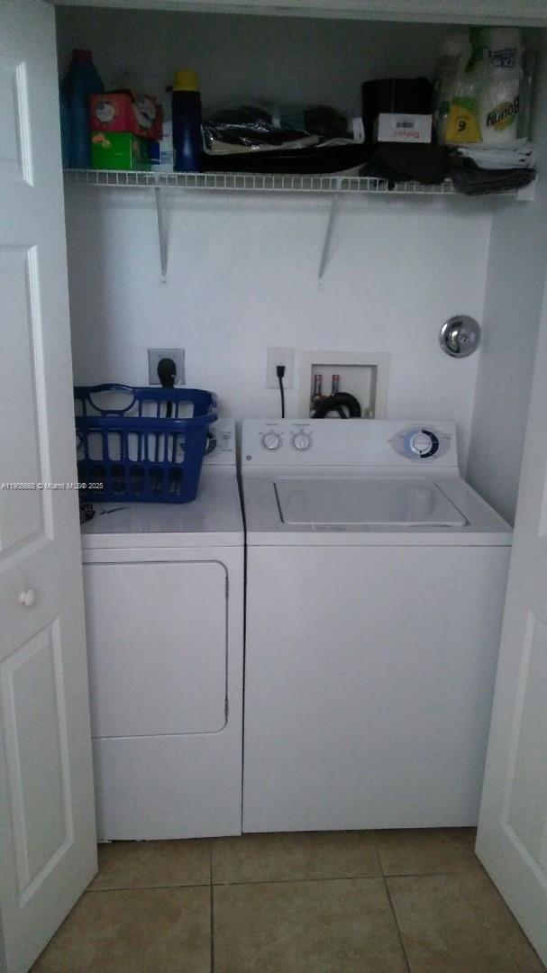 VILLAS AT CARMEL CONDO NO - Residential