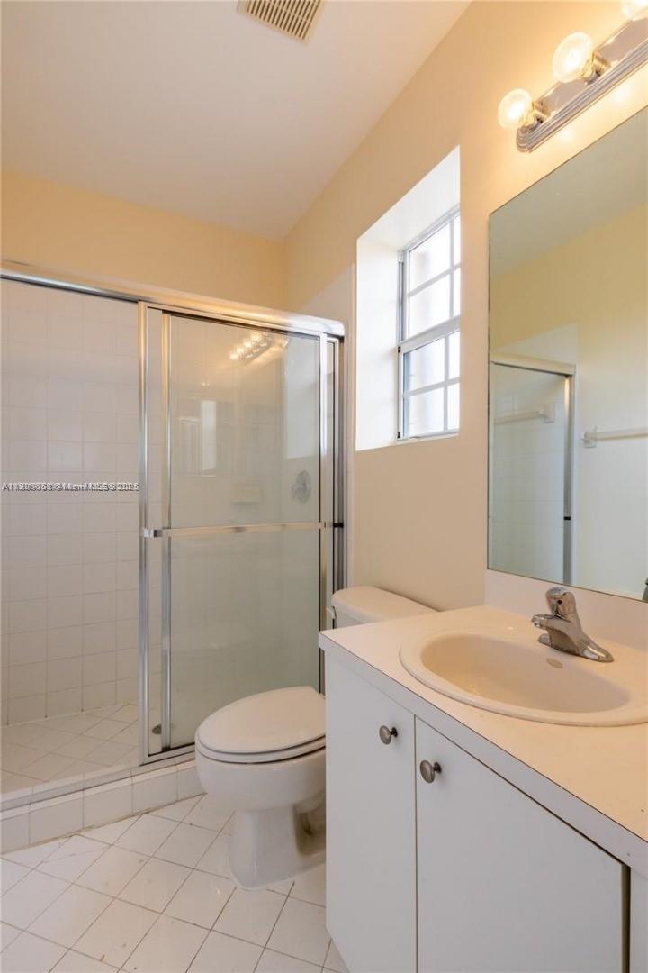 VILLAS AT CARMEL CONDO NO - Residential