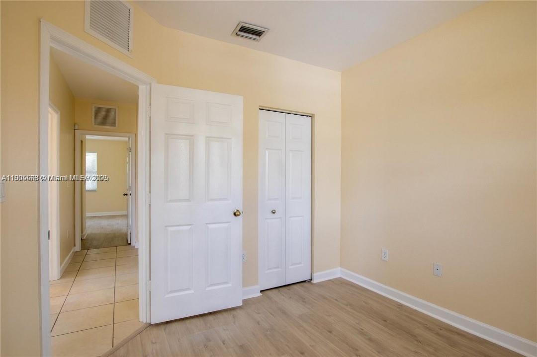 VILLAS AT CARMEL CONDO NO - Residential