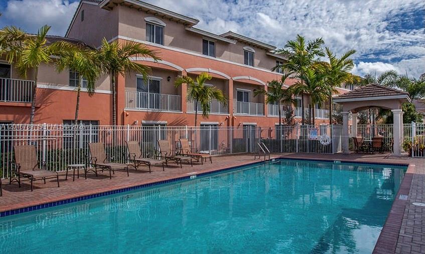 PRESERVE AT BOYNTON BEACH - Residential Lease