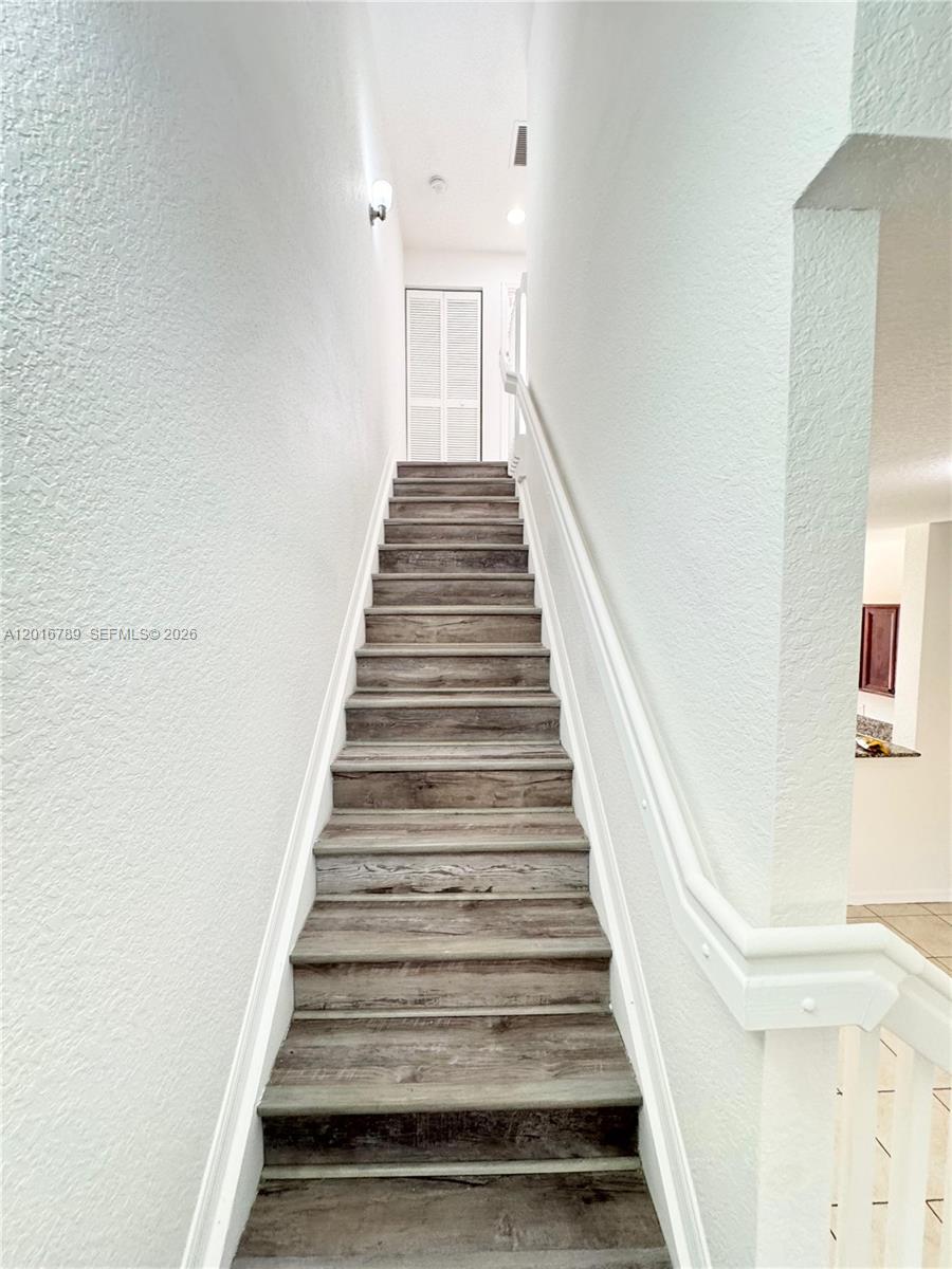PRESERVE AT BOYNTON BEACH - Residential Lease
