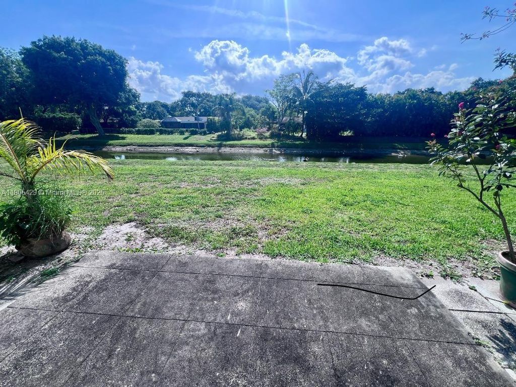 Photo of 10693 N Military Trl #5, Palm Beach Gardens, FL 33410 (MLS # A11805429)