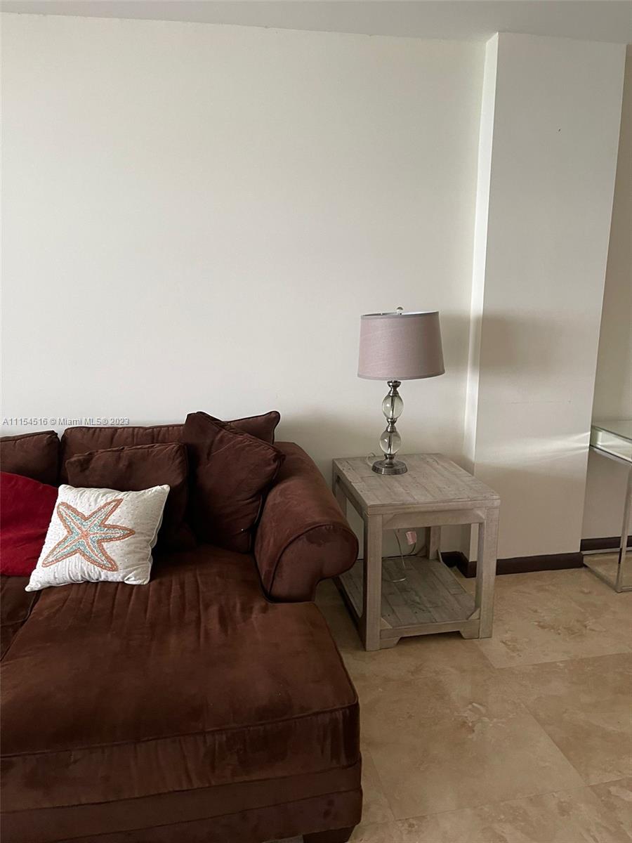 SEA AIR TOWERS CONDO - Residential Lease