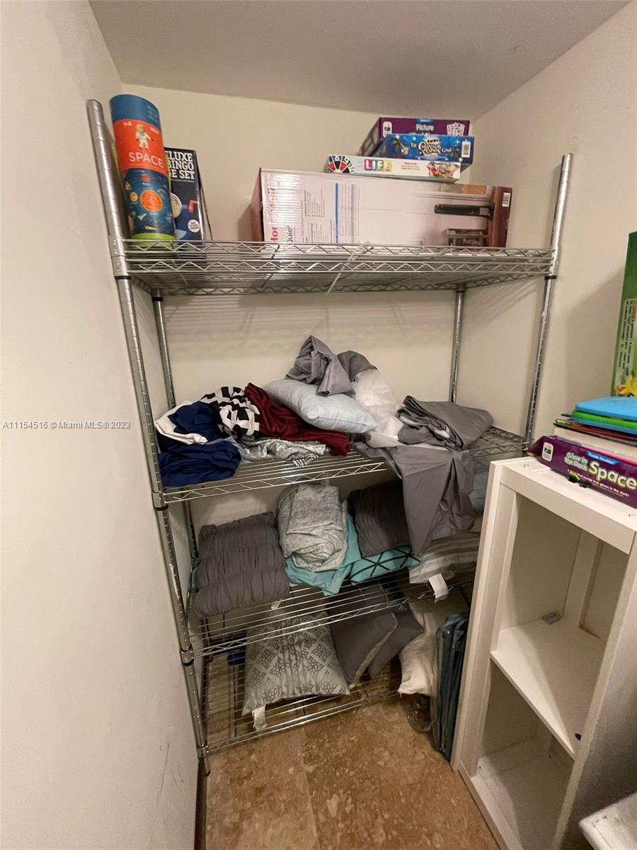 SEA AIR TOWERS CONDO - Residential Lease