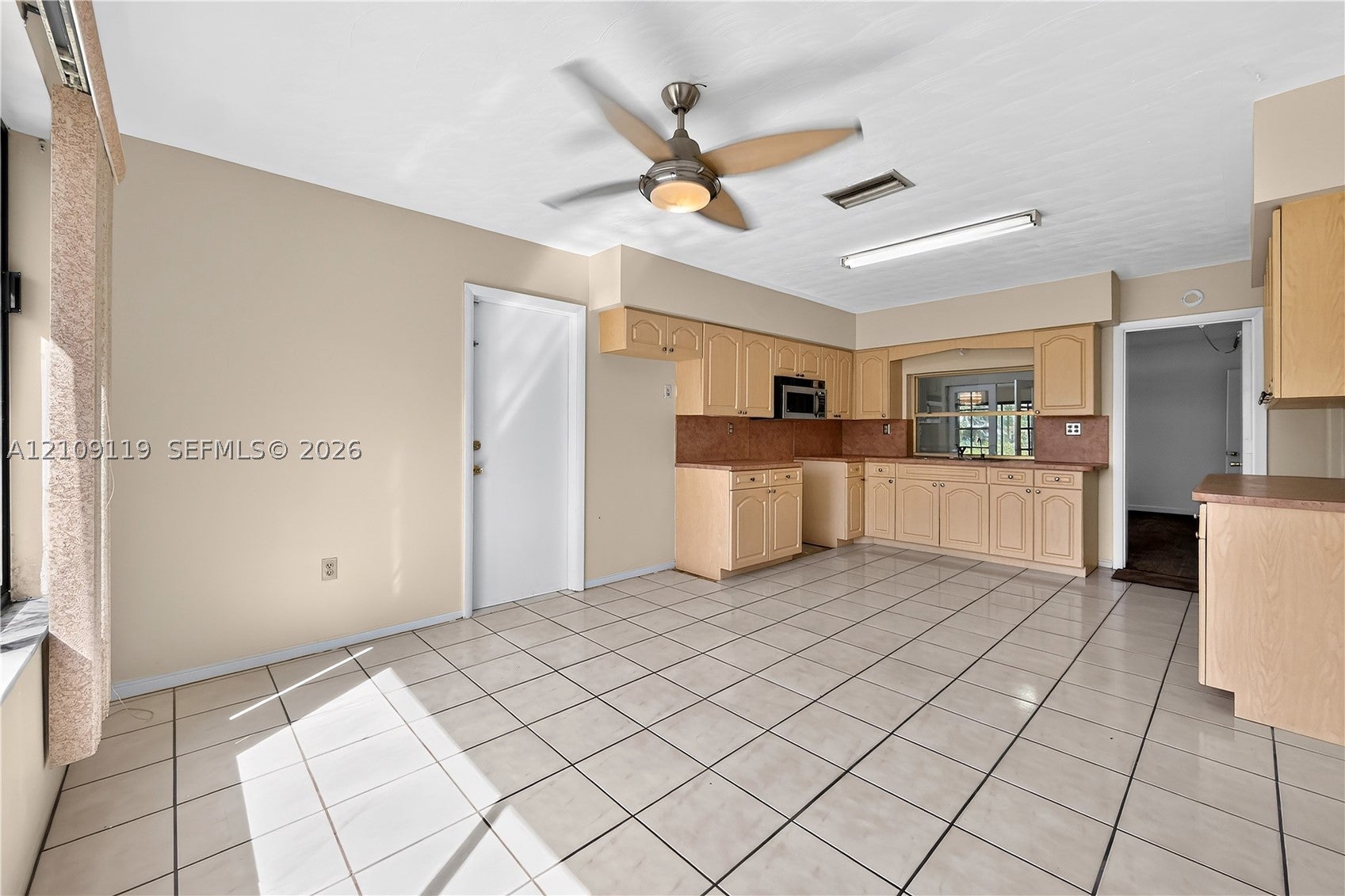 445 NW 202nd Ter