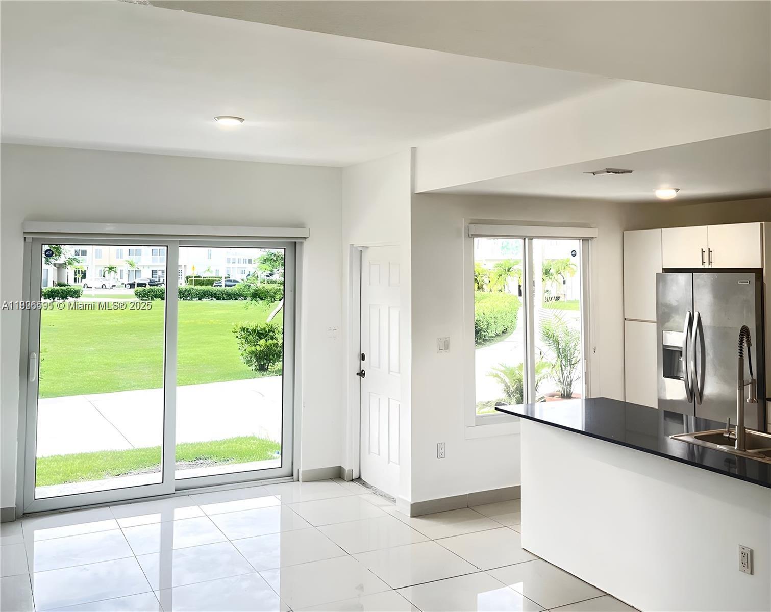 PARADISE GARDENS - Residential