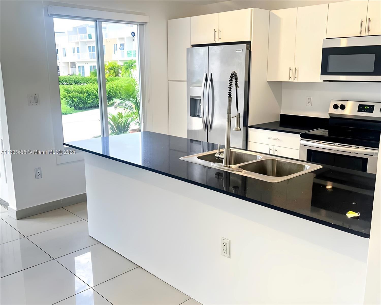 PARADISE GARDENS - Residential