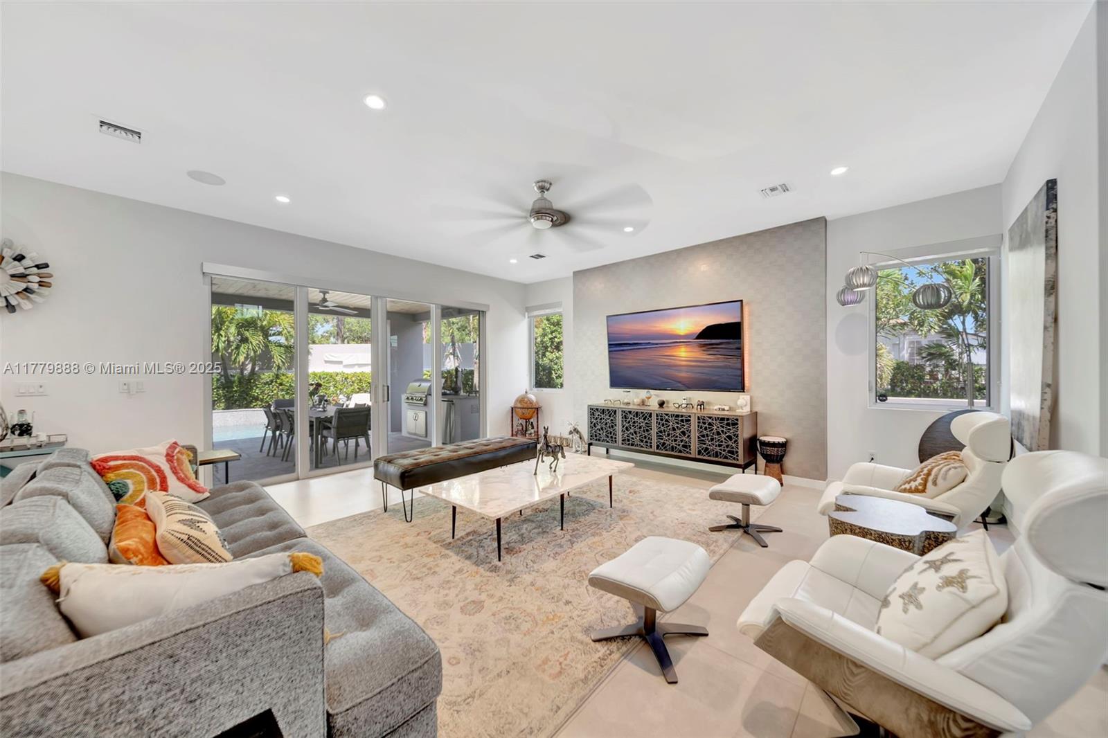 VICTORIA PARK CORR AMEN P - Residential