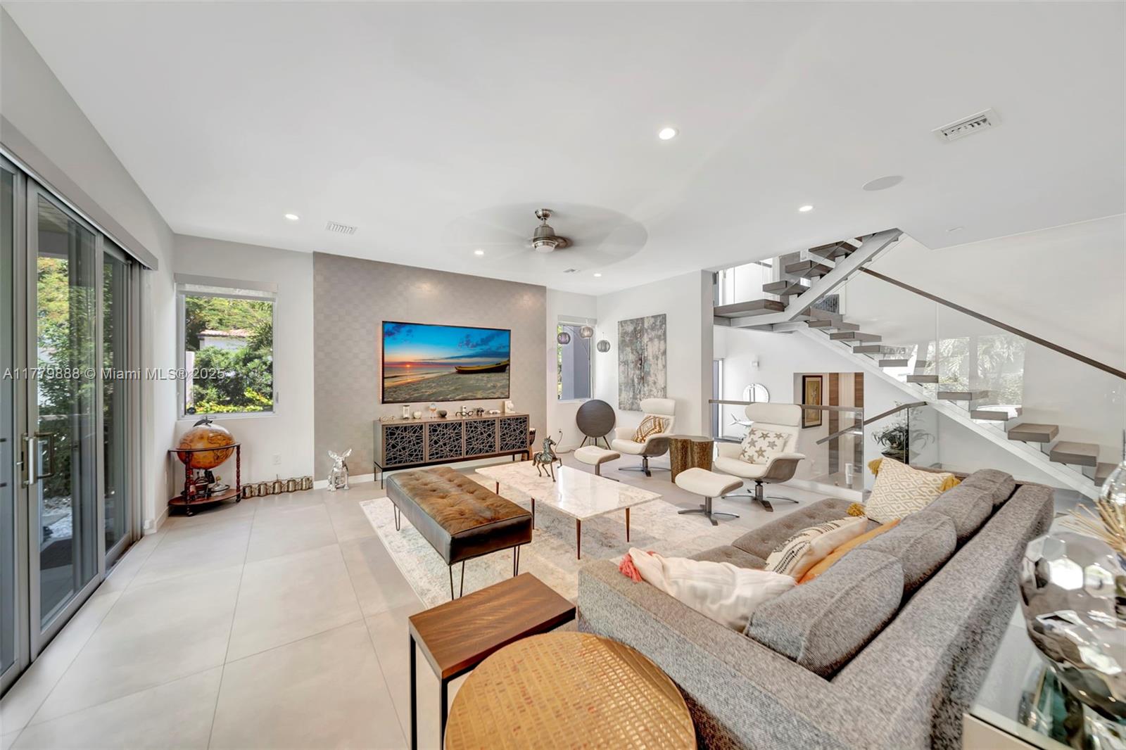 VICTORIA PARK CORR AMEN P - Residential
