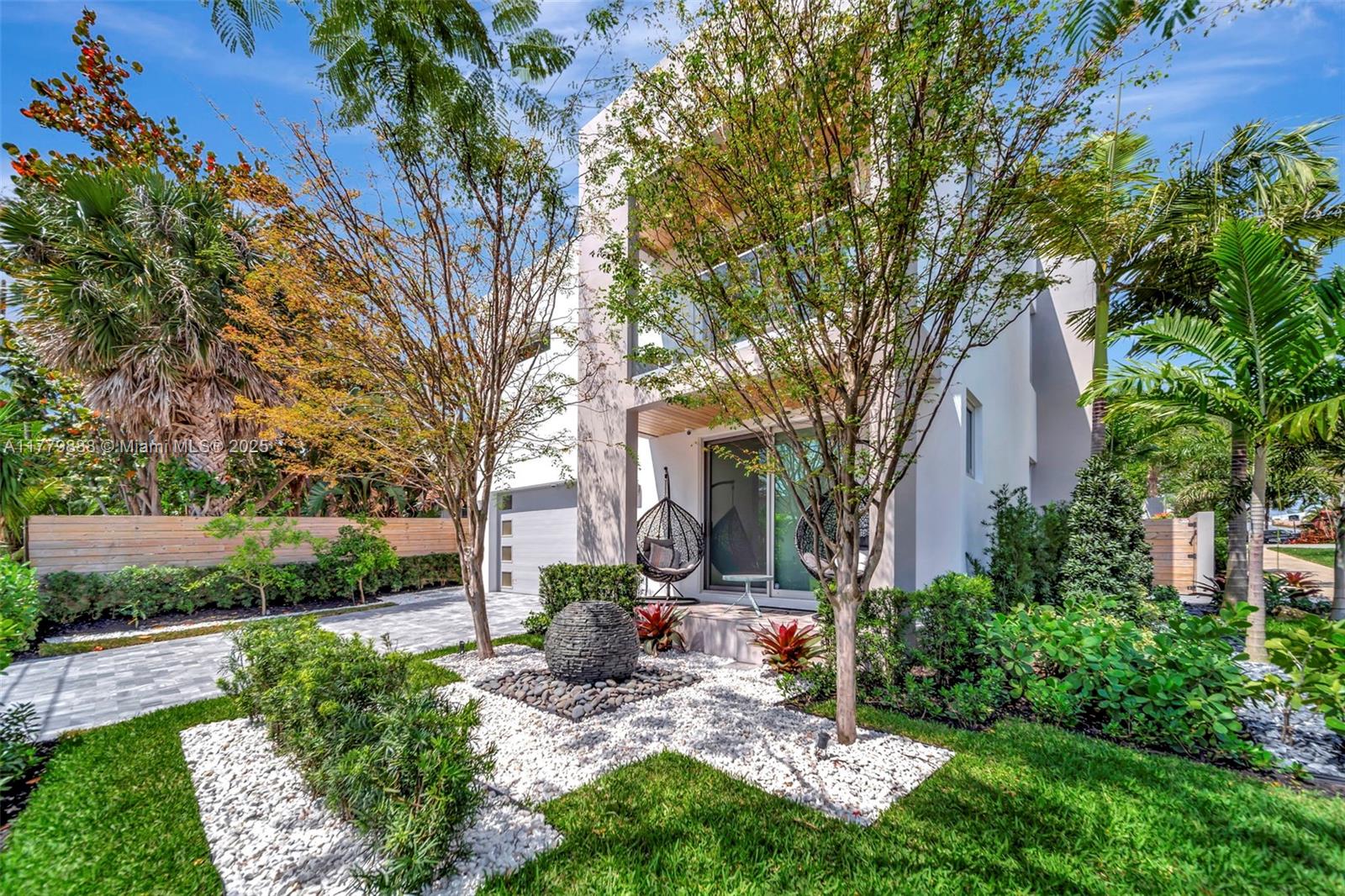 VICTORIA PARK CORR AMEN P - Residential