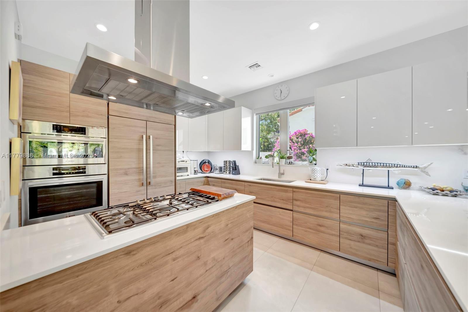 VICTORIA PARK CORR AMEN P - Residential