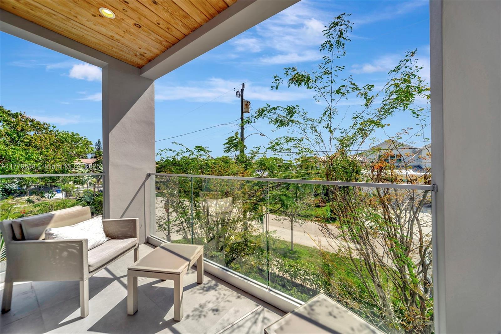 VICTORIA PARK CORR AMEN P - Residential