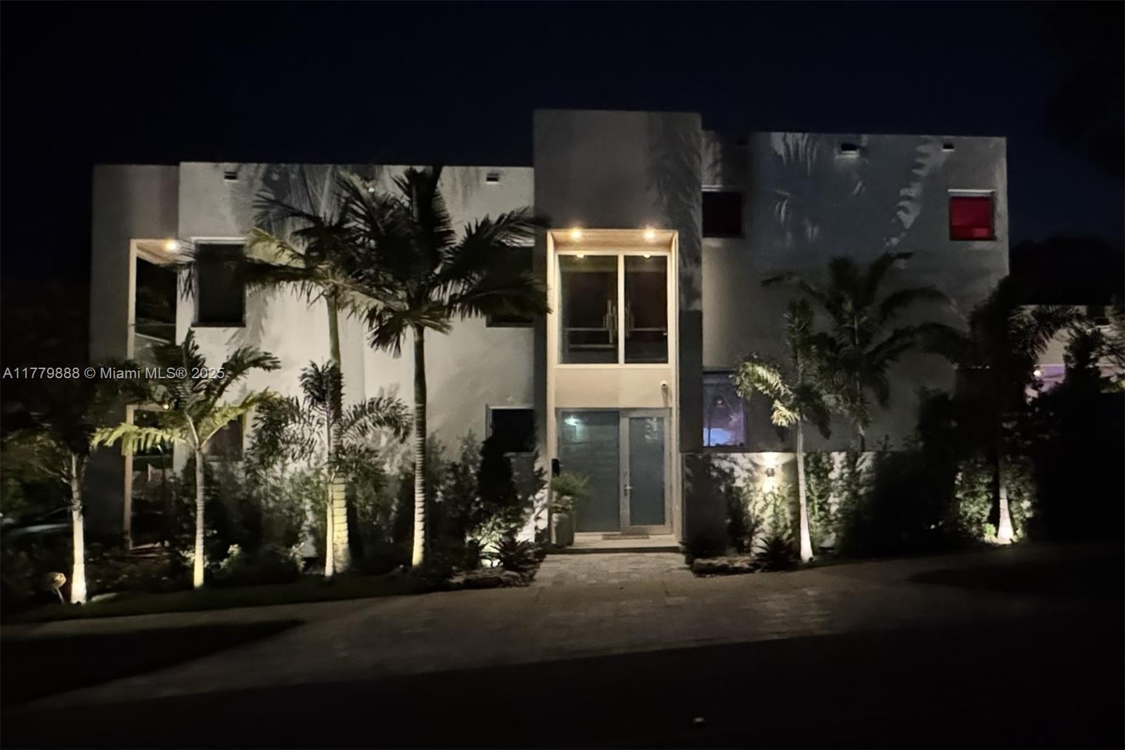 VICTORIA PARK CORR AMEN P - Residential