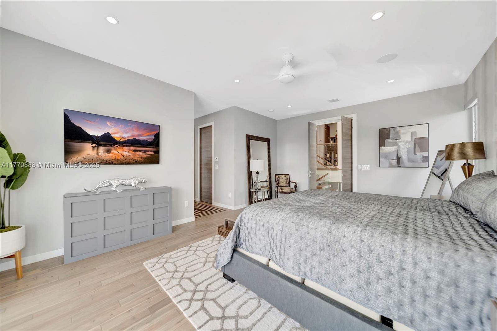 VICTORIA PARK CORR AMEN P - Residential