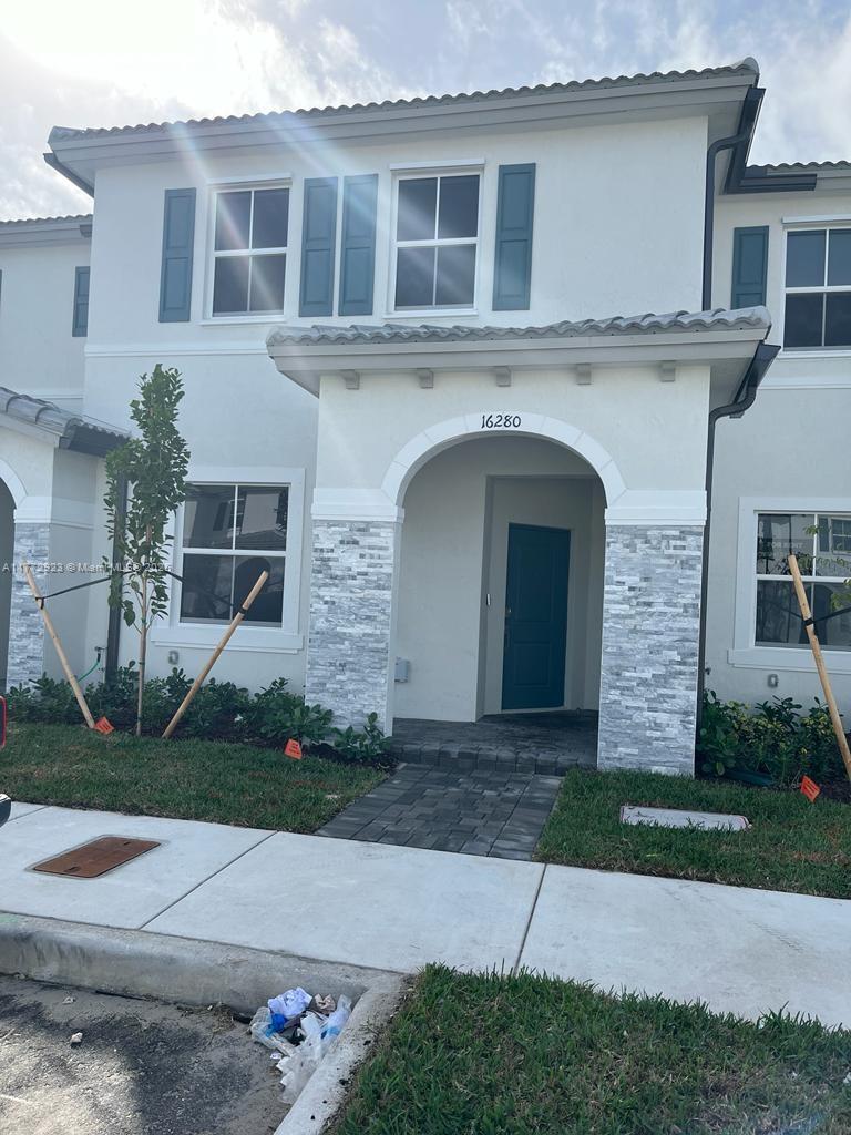 Rental Property at 16280 Sw 292nd St, Homestead, Miami-Dade County, Florida - Bedrooms: 3 
Bathrooms: 3  - $2,550 MO.