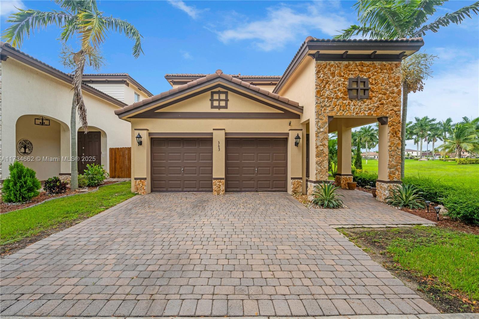 Property for Sale at 363 Ne 25th Ter, Homestead, Miami-Dade County, Florida - Bedrooms: 4 
Bathrooms: 3  - $565,000