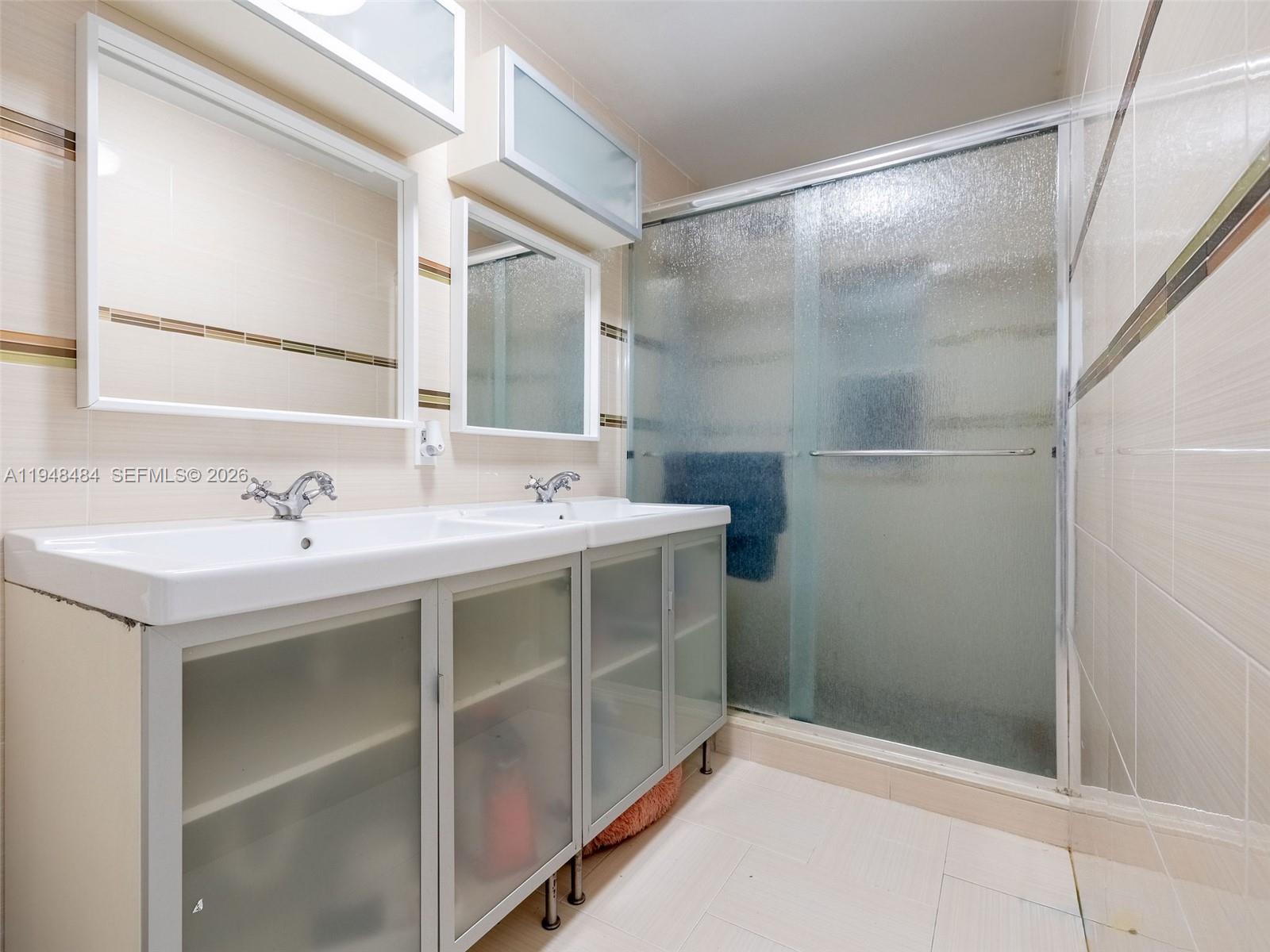 FLAMINGO ESTATES - Residential