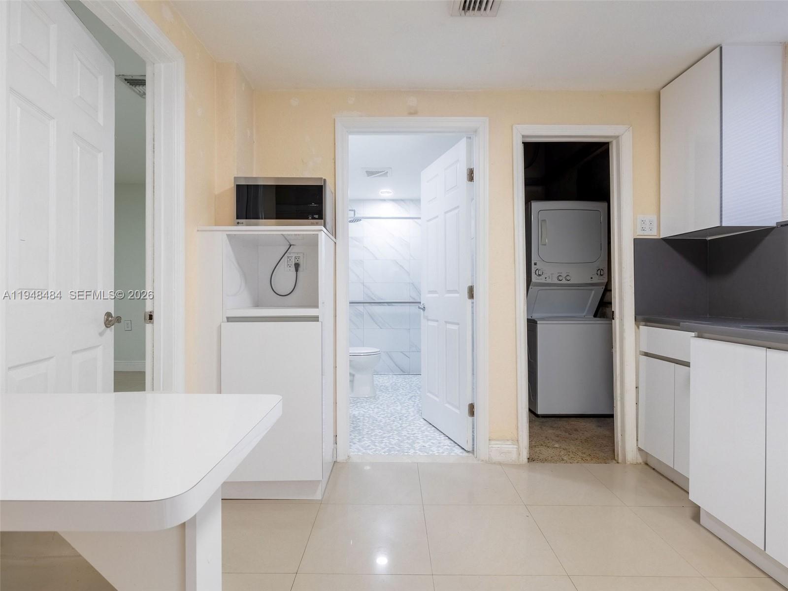 FLAMINGO ESTATES - Residential