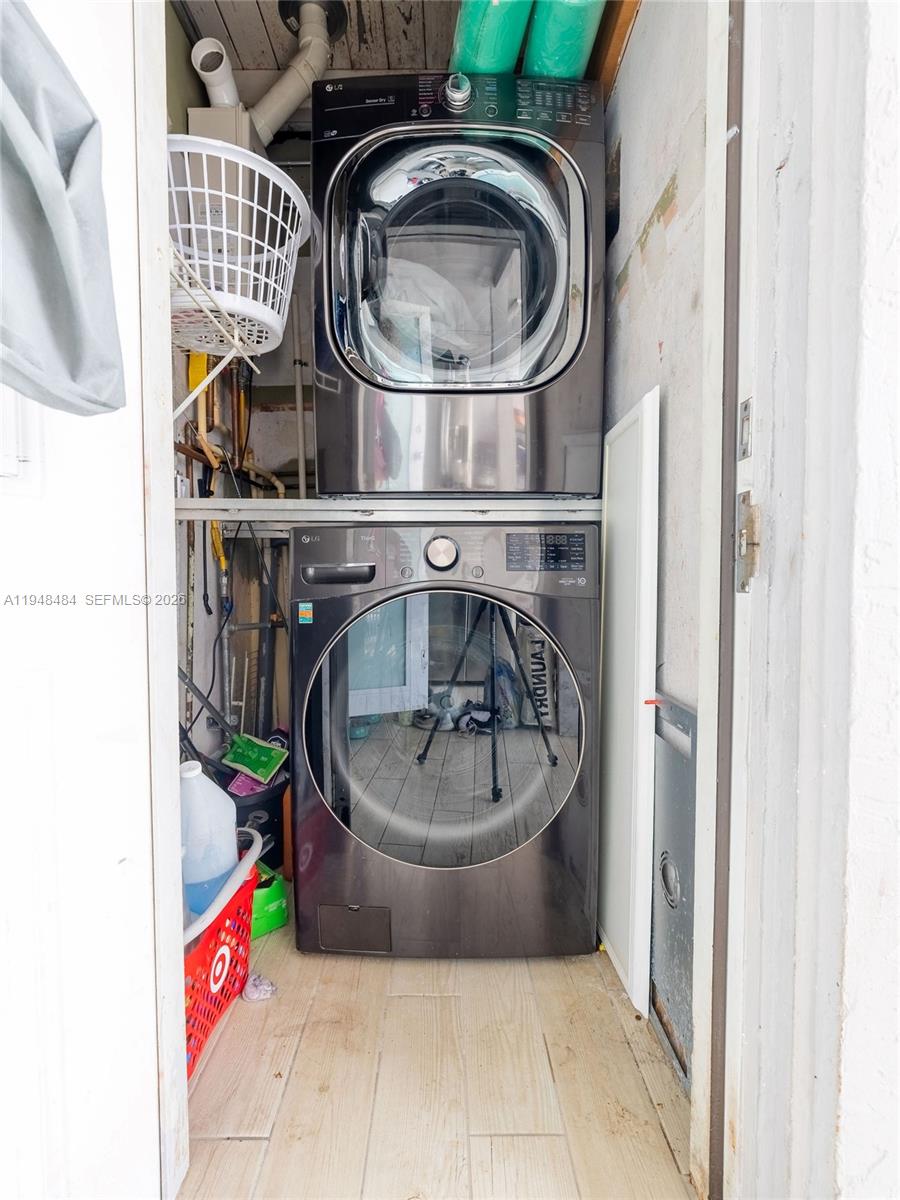 FLAMINGO ESTATES - Residential