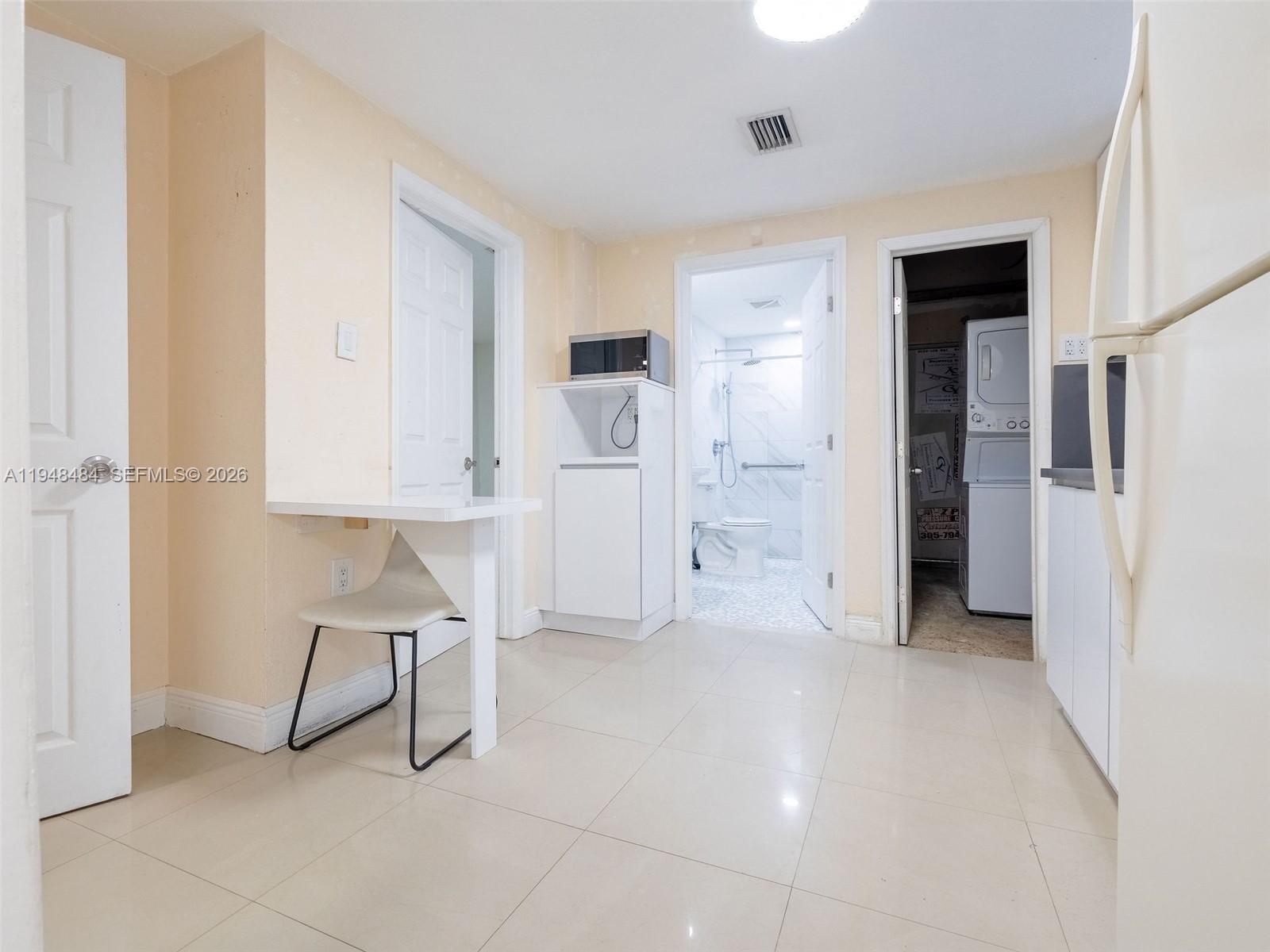 FLAMINGO ESTATES - Residential